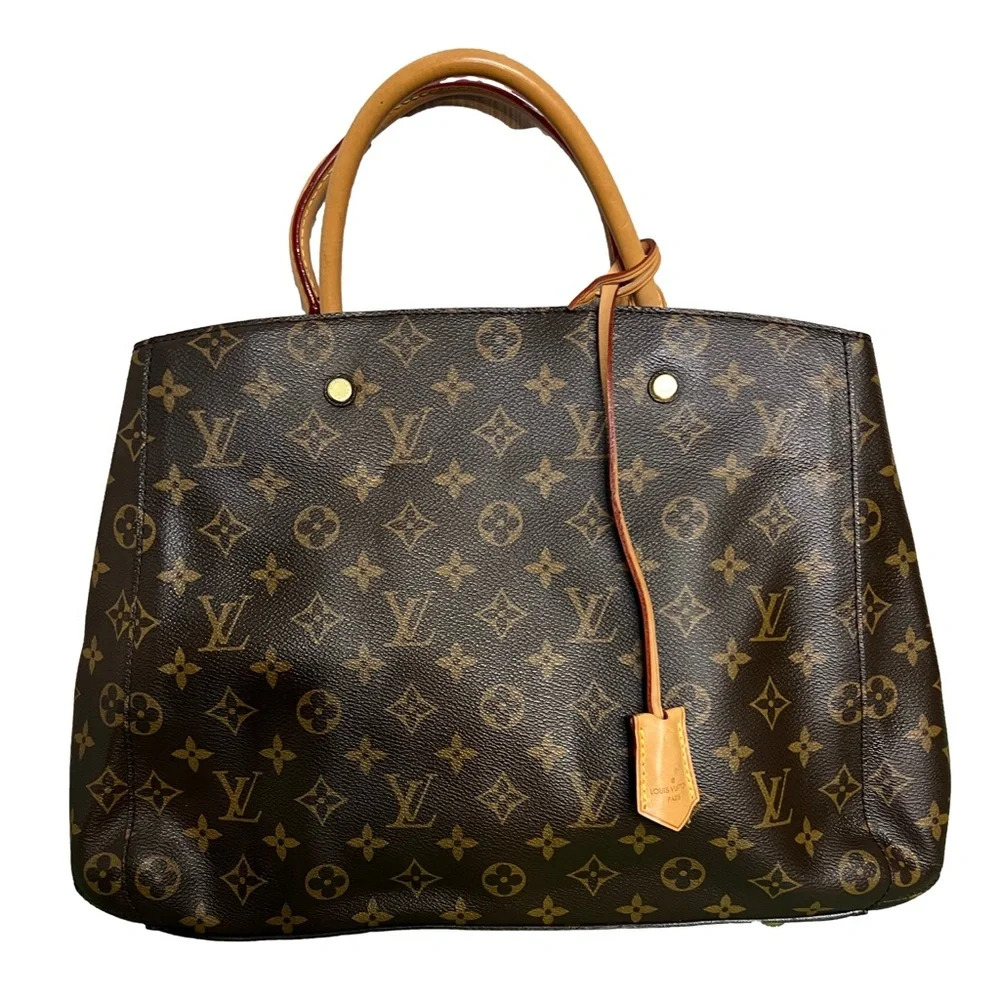 Louis Vuitton 
MONTAIGNE LEATHER HANDBAG in Excellent Condition - Picture 2 of 15